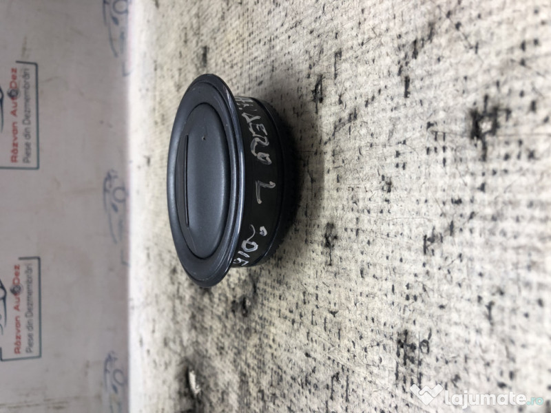 Grila ventilatie Dacia Sandero 2 1.0 Benzina 2015