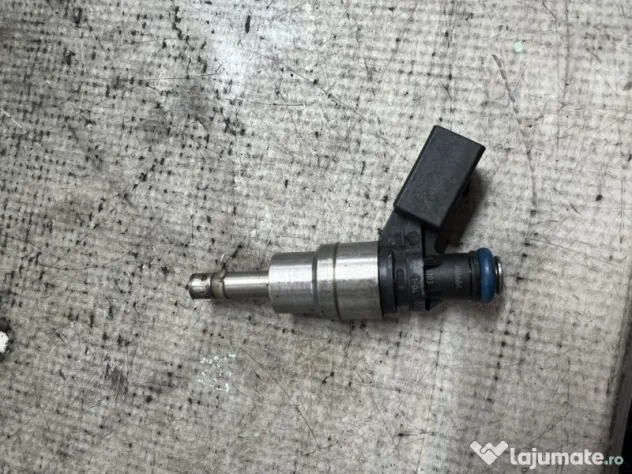 Injector Audi A3 8P 2.0 Benzina 2008