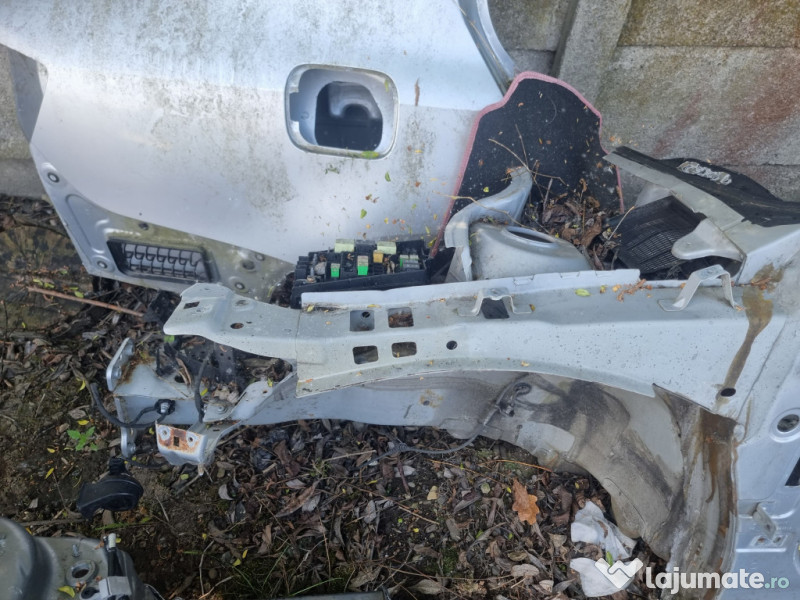 Lonjeron stanga Volkswagen Jetta 2012