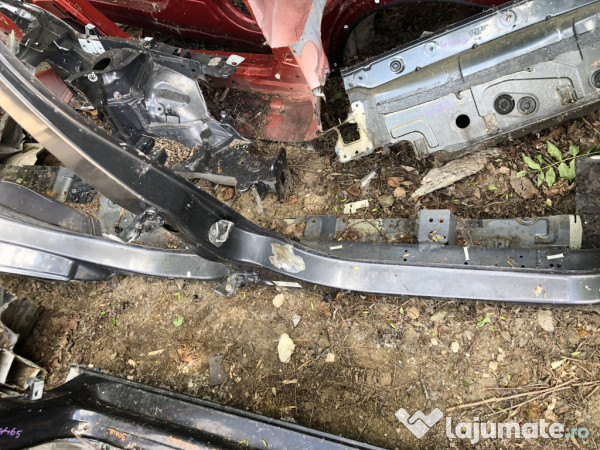 Prag dreapta tabla Ford Ecosport 2015