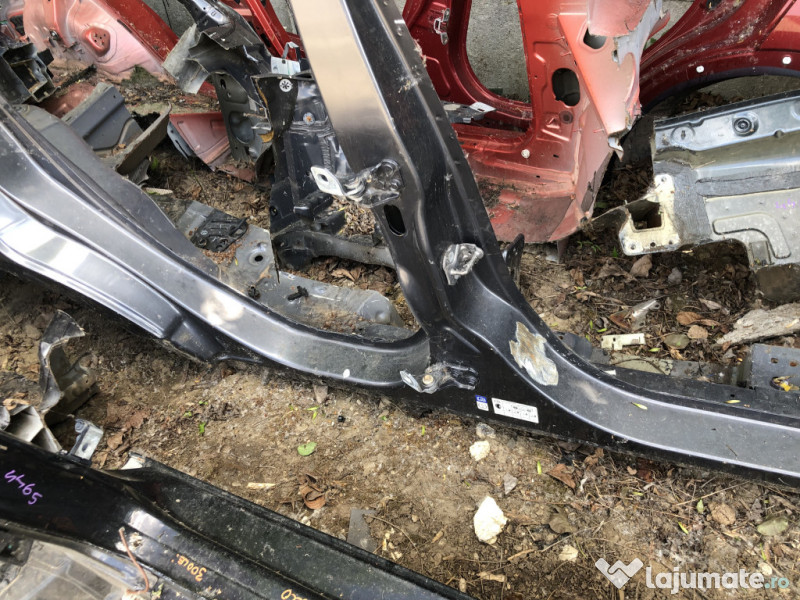 Prag dreapta tabla Ford Ecosport 2015