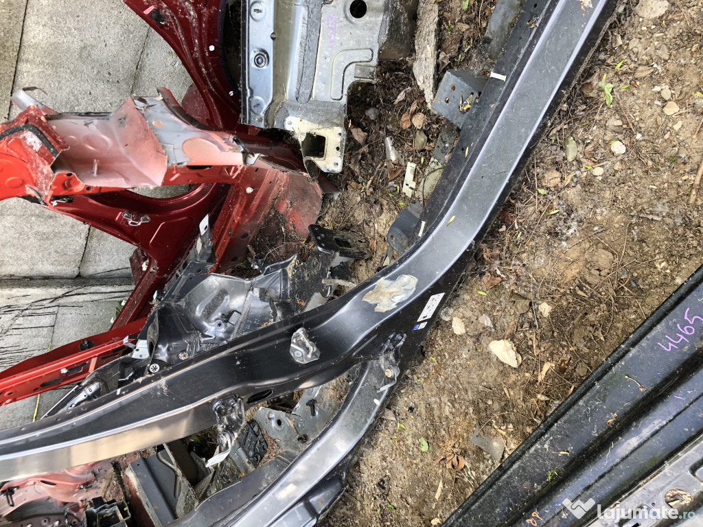 Prag dreapta tabla Ford Ecosport 2015