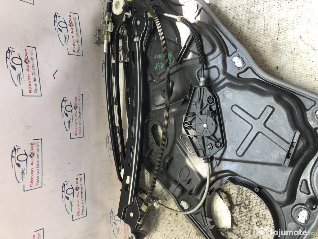 Macara geam dreapta spate Volkswagen Passat CC 2011