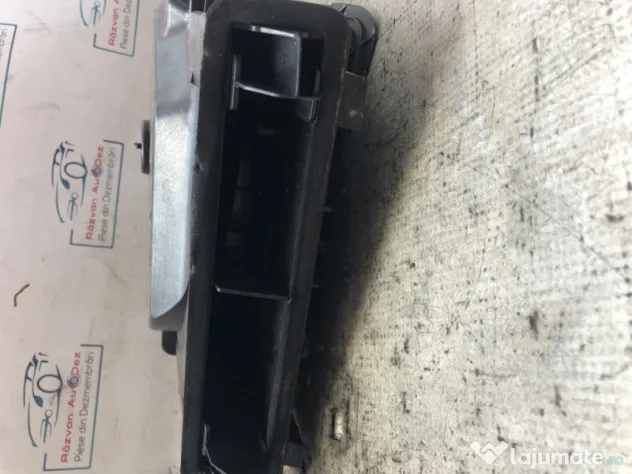 Boxa podea dreapta BMW 520 F10 2012