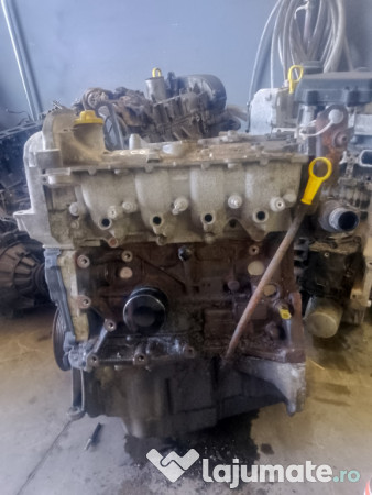 Motor dezechipat Dacia Duster 1.6 Benzina 2013