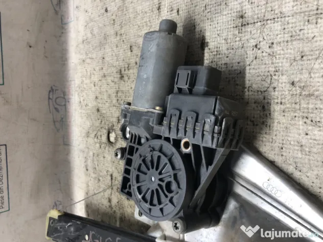 Macara geam stanga spate Audi A6 C5 2009