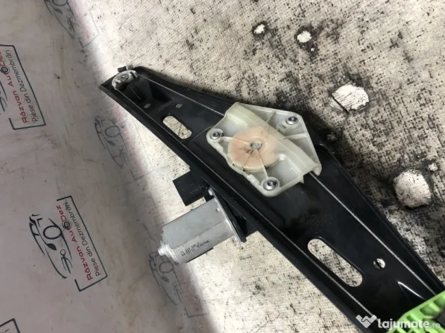 Macara geam stanga spate BMW X1 2010