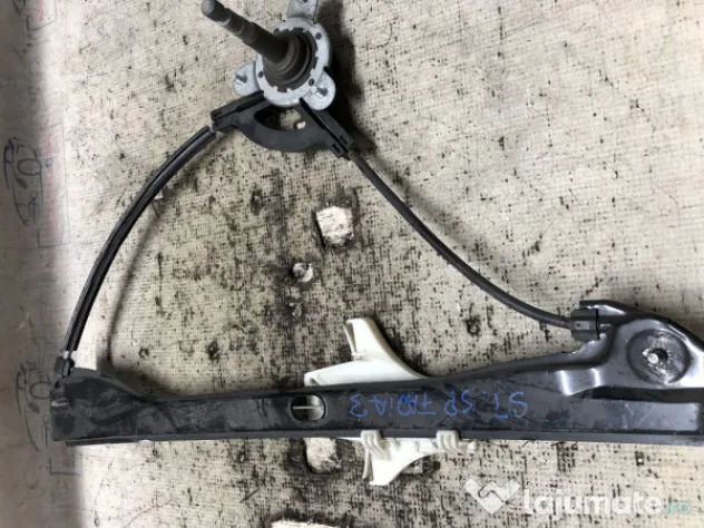 Macara geam stanga spate Skoda Fabia 3 2017