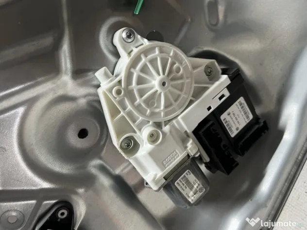 Macara geam stanga fata Volkswagen Tiguan 2008