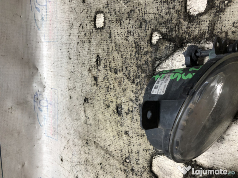 Proiector dreapta BMW Seria 2 Cabrio F23 2.0 Benzina 2015