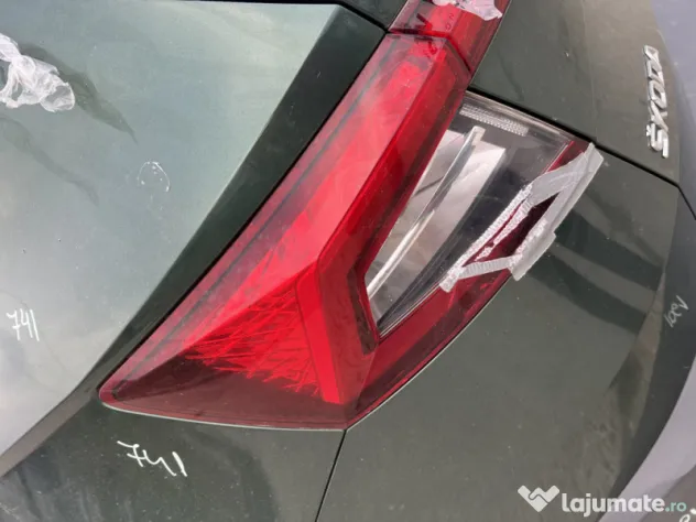Stop stanga aripa Skoda Karoq 1.5 Benzina 2018