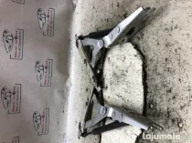 Balama capota fata Volkswagen Jetta 2012