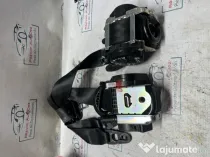 Set Centuri fata cu capsa Audi A4 B9 2016