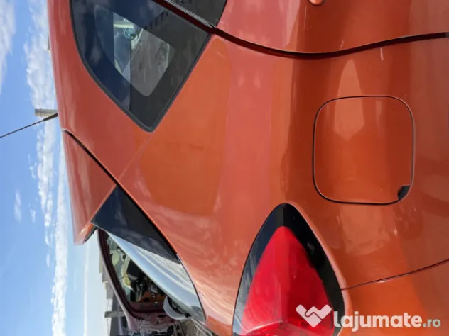 Aripa Dreapta Spate Renault Captur 1.5 Motorina 2015