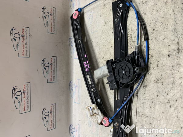 Macara geam dreapta fata BMW 320 F30 - Motorina 2012