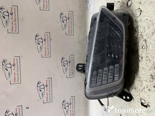 Proiector stanga Volkswagen Polo - Benzina 2020