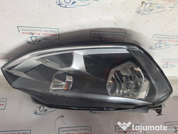 Far Dreapta Halogen Volkswagen Golf 7 1.6 Motorina 2015