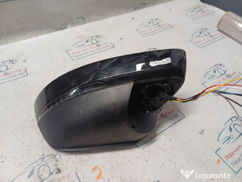 Oglinda dreapta incompleta Skoda Kamiq - Motorina 2024