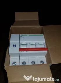 Switch Disconnector 3P+N Schneider