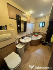 Apartament 2 camere decomandat- Casa de Cultura 