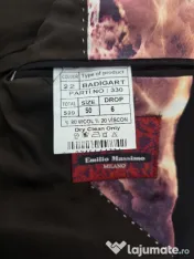 Costum barbati maro cu reflexii albastre 