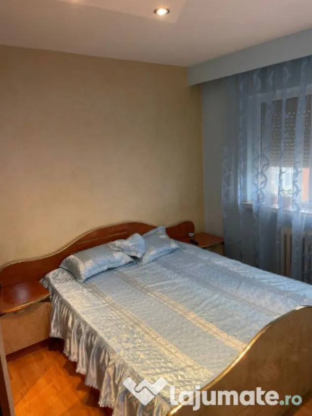 Închiriez apartament 2 camere, decomandat – zona Cornitoiu