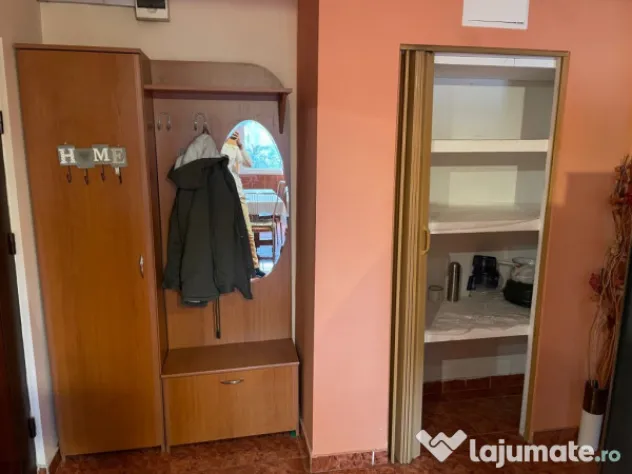Închiriez apartament 2 camere, decomandat – zona Cornitoiu