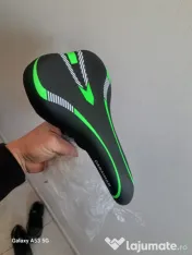 Sa bicicleta noua 