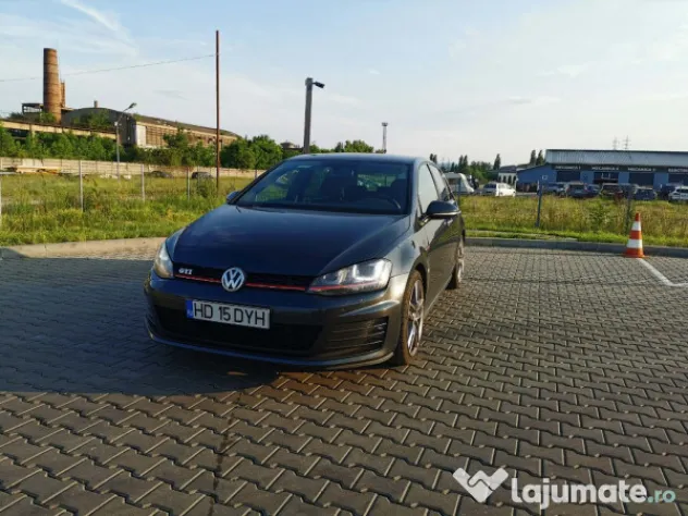Volkswagen Golf GTI