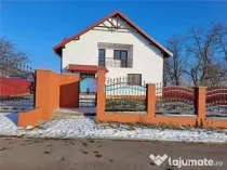 Vila spatioasa in Liteni Moara