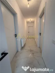 Vila pe prima strada / 4 Camere / 3 Bai / Incalzire Pardosea 
