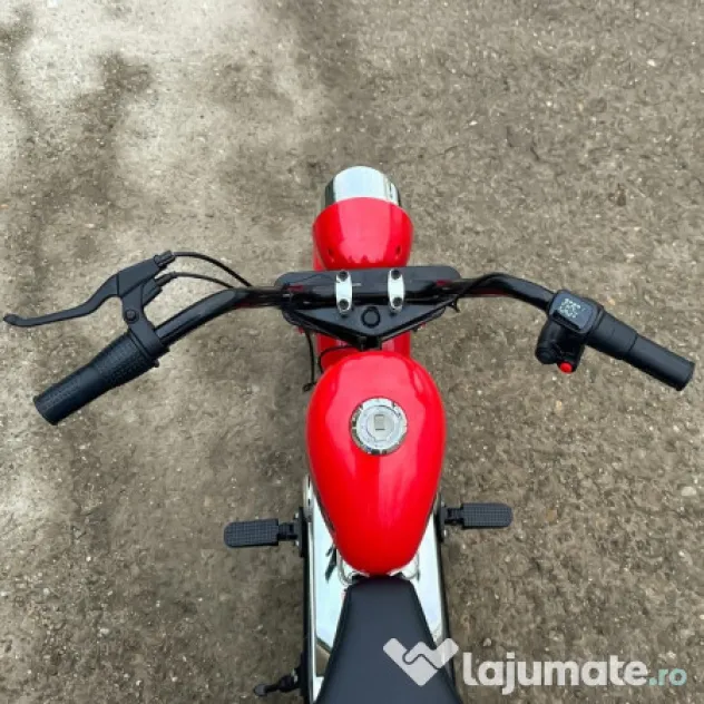Motocicleta Kinderauto Old School, 300W, 24V, cu roti gonflabile RED