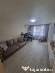 Apartament 3 cam et 2 decomandat renovat zona Colfescu 