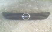 Grila radiator Opel Astra G 