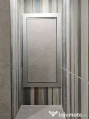 Ușă de vizitare cu ramă din aluminiu 