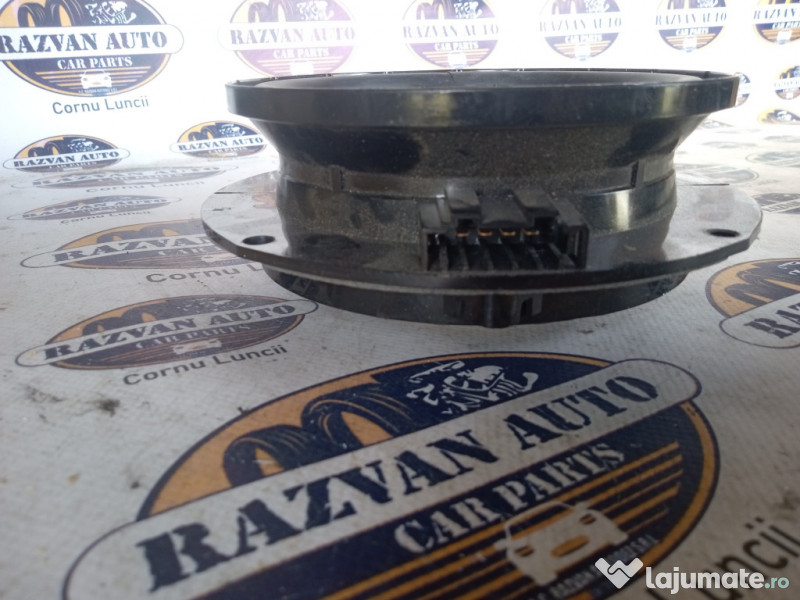 Boxa dreapta spate Volkswagen Scirocco