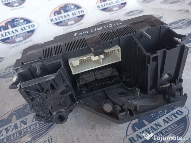 Panou comanda clima Volkswagen Tiguan 2008
