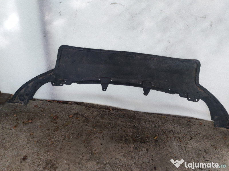 Scut motor plastic Volkswagen Jetta 2012