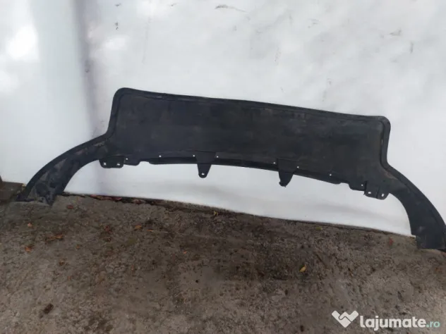 Scut motor plastic Volkswagen Jetta 2012