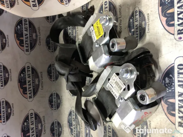 Set Centuri fata cu capsa Hyundai I40 2015