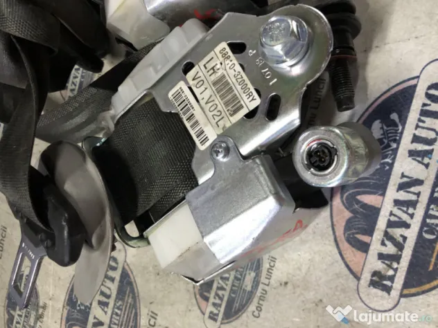 Set Centuri fata cu capsa Hyundai I40 2015