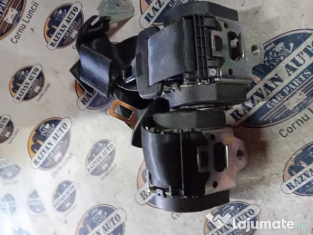 Set centuri spate stanga-dreapta Volkswagen Golf 6 2010