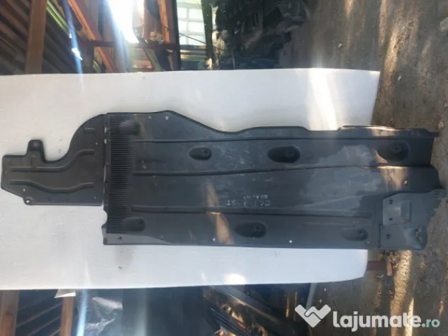 Scut lateral stanga Skoda Octavia 3 Berlina 2016