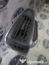 Grila ventilatie stanga Ford Focus 3 2012