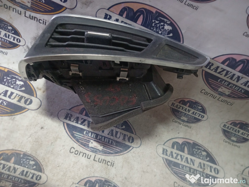 Grila ventilatie stanga Ford Focus 3 2012