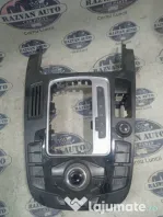 Consola centrala Audi Q5 2010