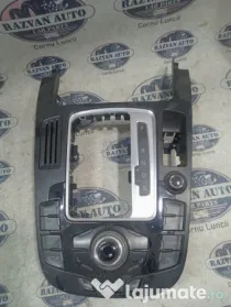 Consola centrala Audi Q5 2010