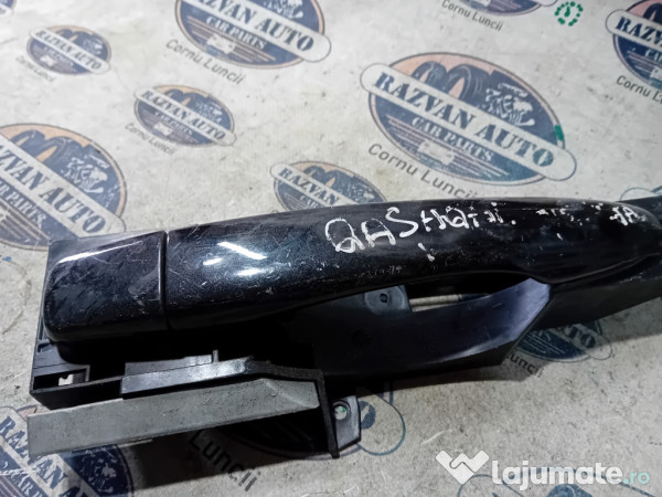 Maner exterior stanga fata Nissan Qashqai 2012