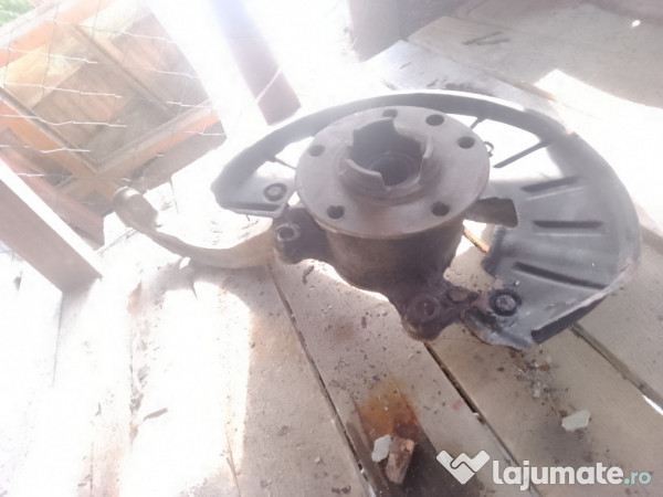 Fuzeta stanga fata Volkswagen Touareg 3.0 Motorina 2012