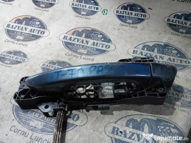 Maner exterior stanga fata Volkswagen Passat B7 2012
